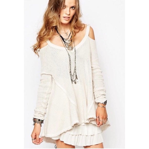 Free People Sweaters - 🎀 3 FOR $60 • Free People • Moonshine V Neck